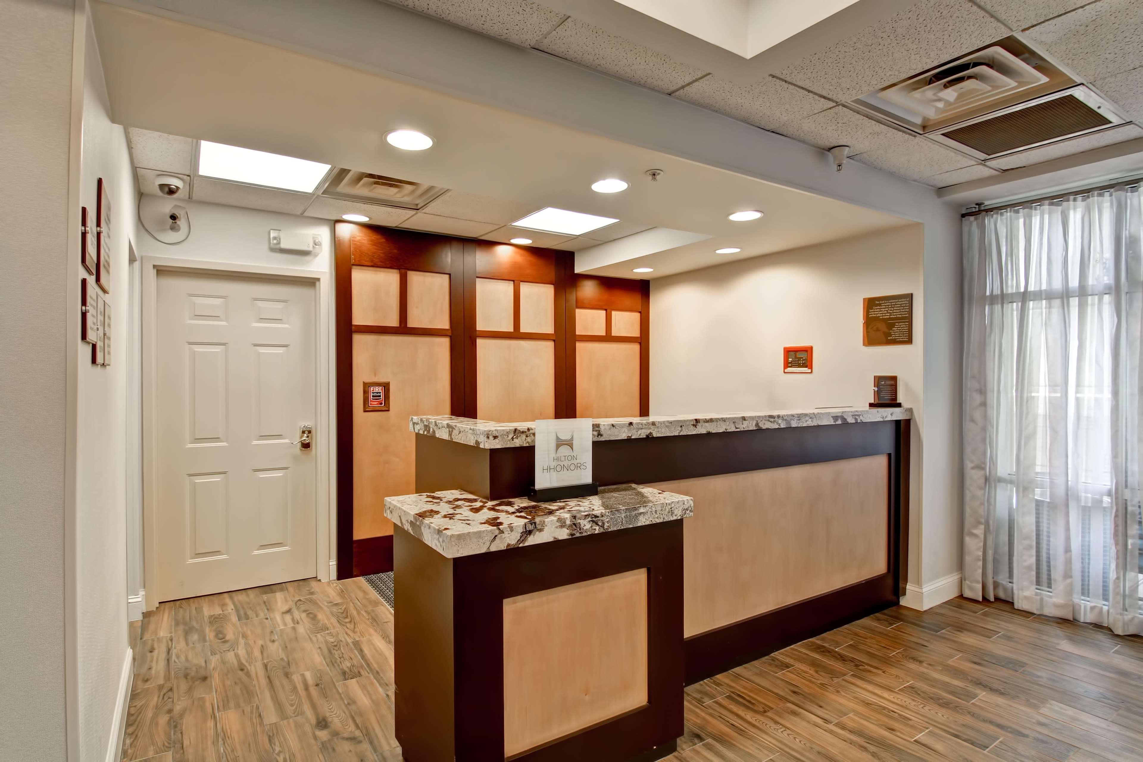 Homewood Suites By Hilton Newark-Cranford Extérieur photo